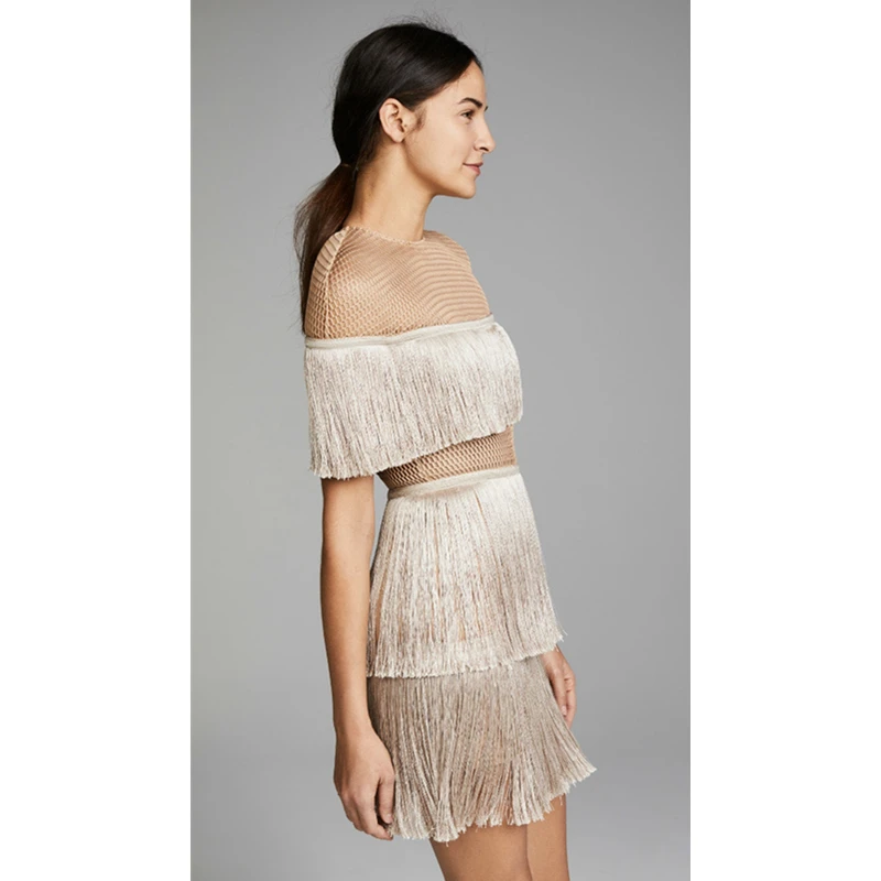 Женское облегающее платье с кисточками соблазнительное мини открытыми плечами в