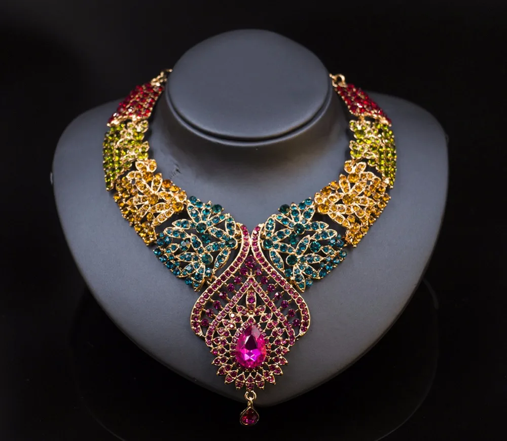 Комплект ювелирных изделий с кристаллами и бусинами в нигерийском стиле 2017 |