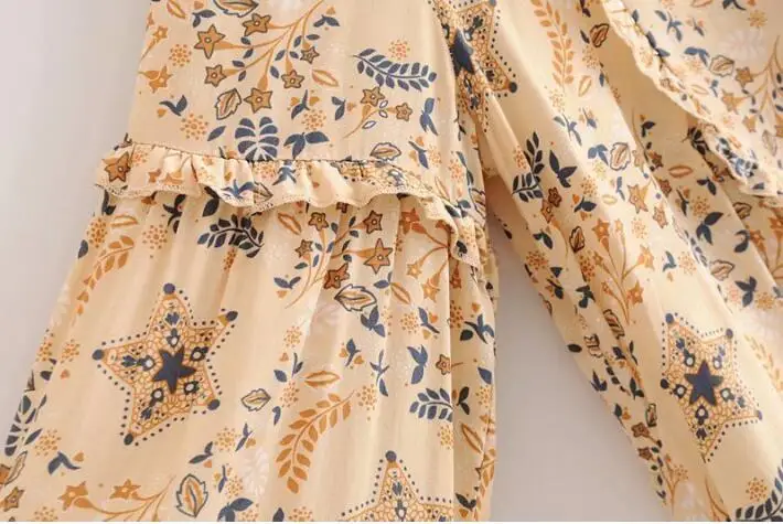 Bohemian Wood Ears Reffles Lace Up V neck Star Floral Print Flare Sleeve Shirt Beige Holiday Women Stream Pullover Blouse Tops |