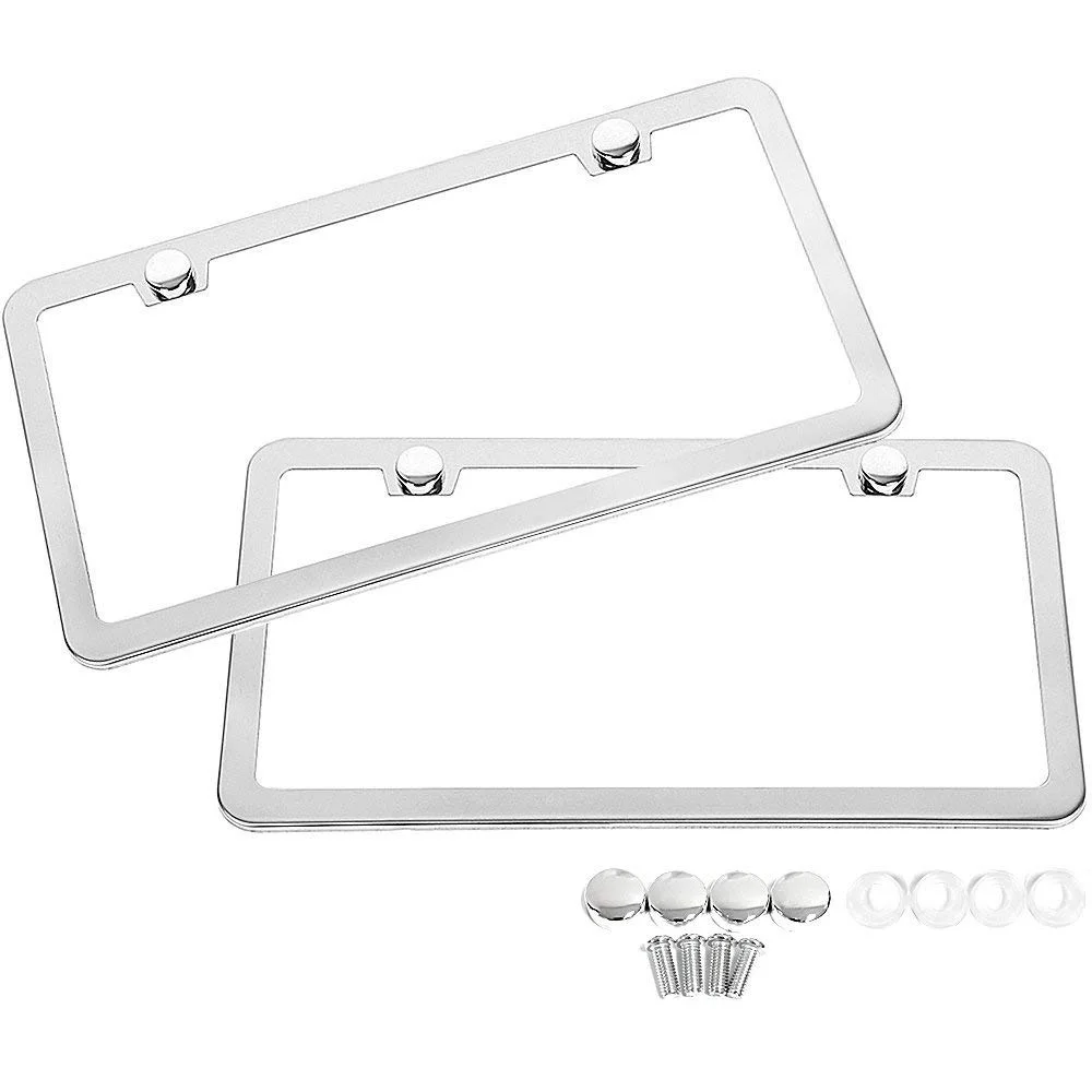 Серебристая/черная рамка номерного знака из нержавеющей стали включает в себя