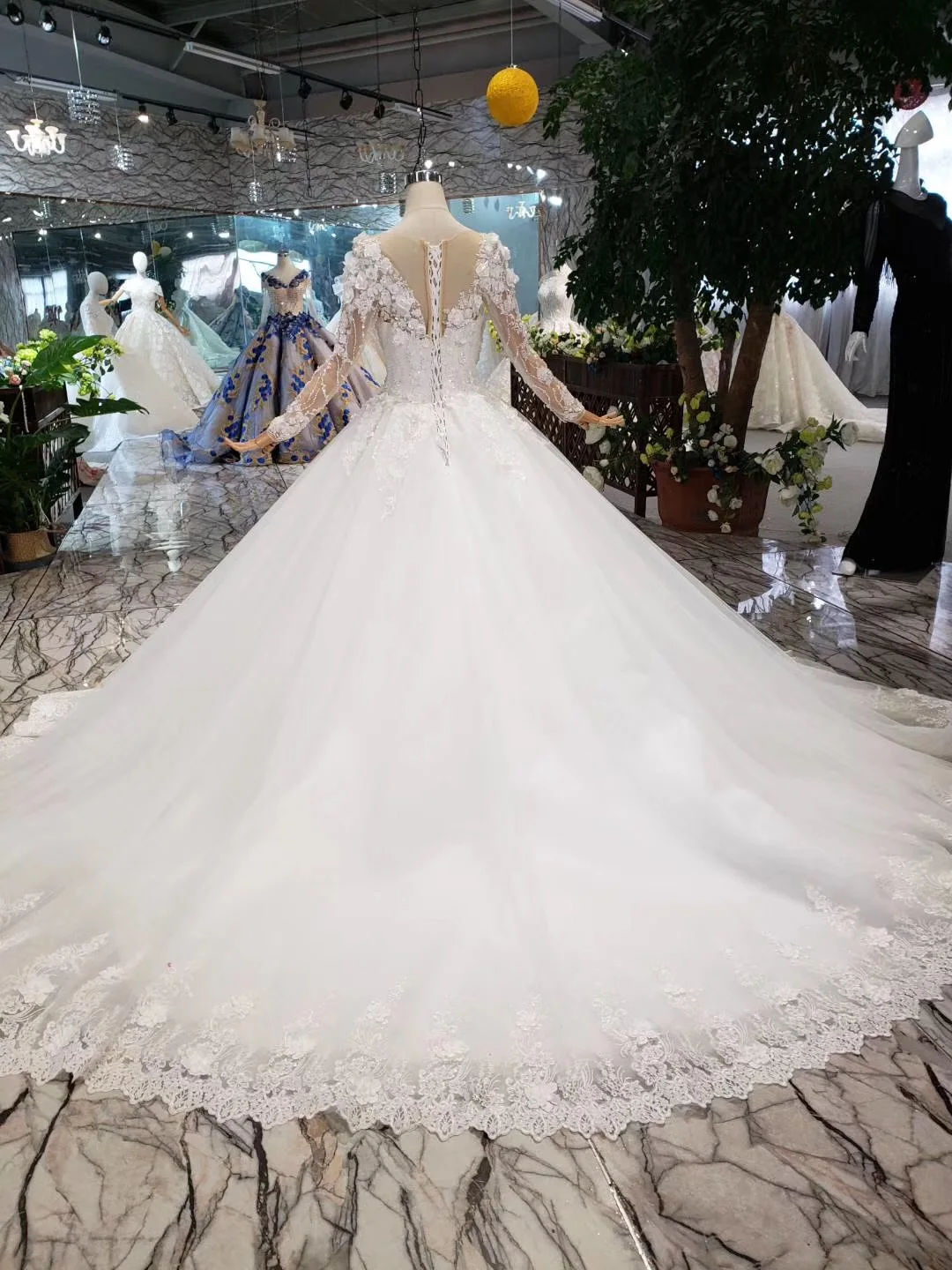2019 New Style Ball Gown Wedding Dress Turkey 3d Flowers Bride Romantic Nude Weding Dress Long Sleeves Popular Wedding Gowns