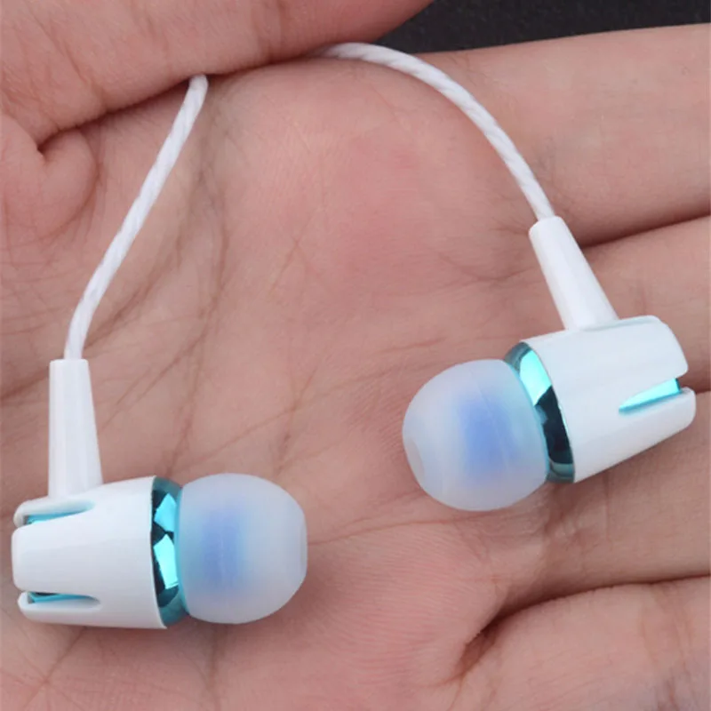 Оптовая продажа In ear спортивные наушники с микрофоном для Мобильный телефон