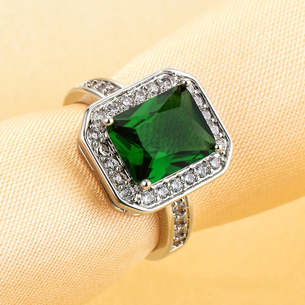 

Vintag Green Zirconia Rings For Women Fashion Jewelry Silver color 1.5 Carat Bridal Engagement Wedding Ring Best Gifts