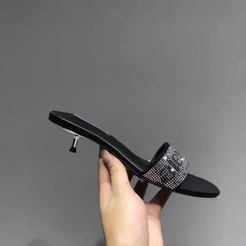 Runway Summer Slippers women Luxury Design bling bling crysatal Open Toe beach Shoes rhinestone unicornio mules ladies