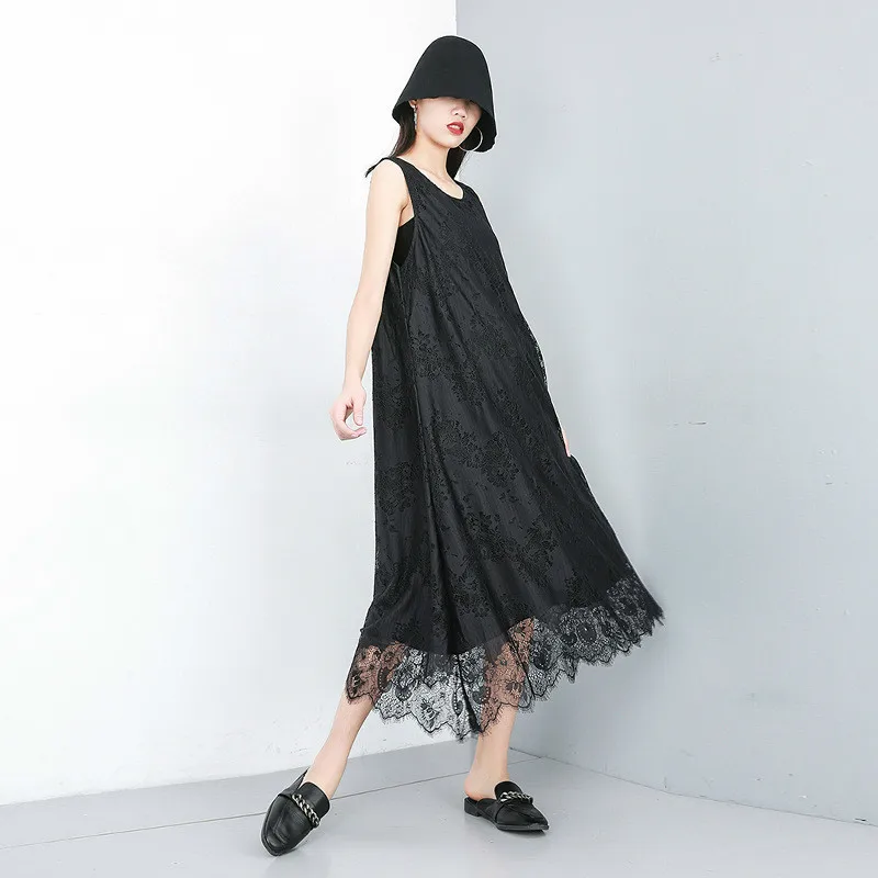 Женское кружевное платье без рукавов черное/Белое большого размера с круглым