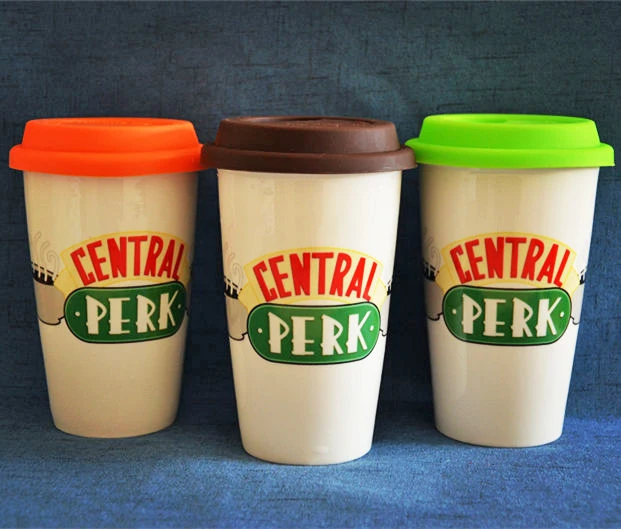 ТВ серии друзья Central perk Керамика кружки с силиконовой крышкой мультфильм Кофе чашка для молока, чая Коллекционная комиксов большой емкости костяного фарфора чашки подарок