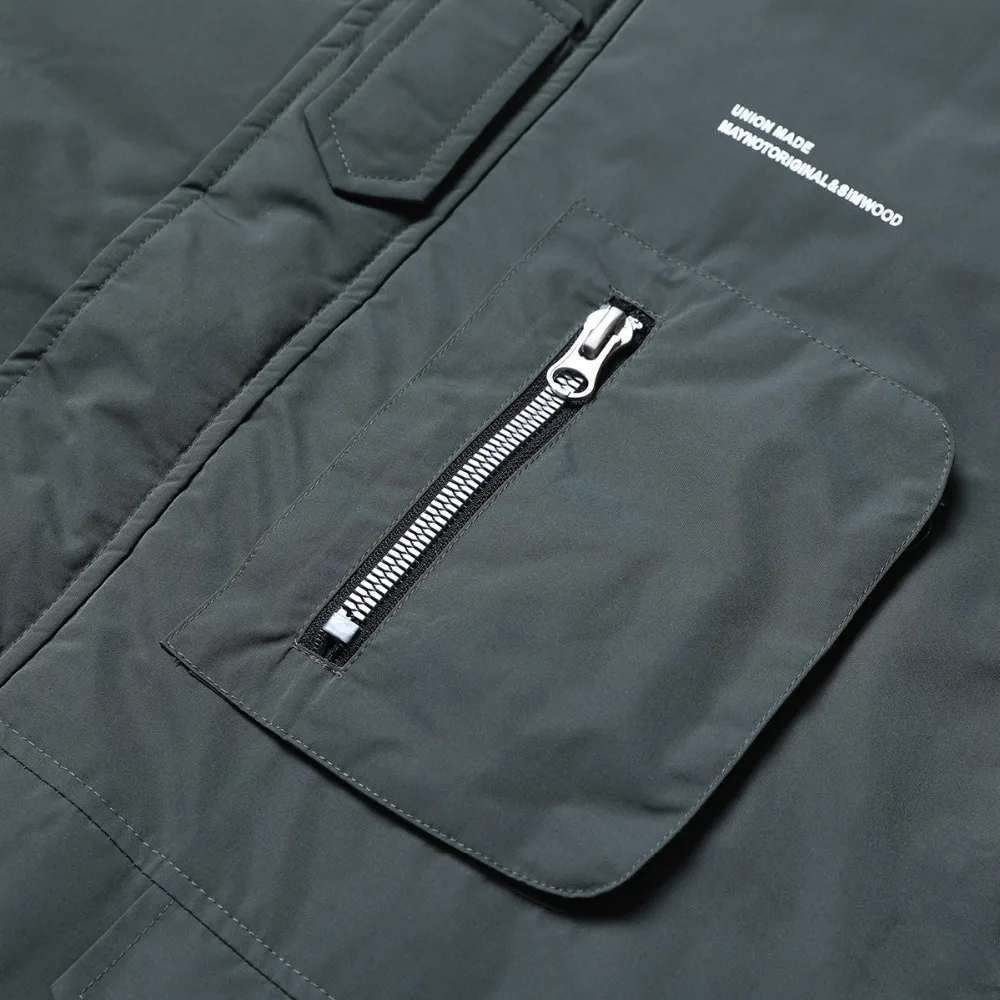 Мужское зимнее теплое пальто SIMWOOD куртка с капюшоном и накладным карманом дутая