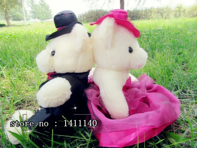 

elegant purple plus toys bear couple wedding cake topper bride and groom cake toppers wedding car decorations free shipping