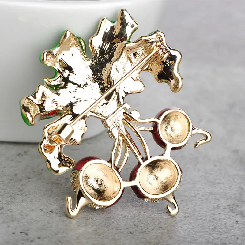 Эмалированная эмалированная брошь в виде редьки каваи форме овощей золотого