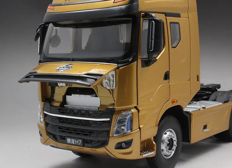 Модель из сплава украшение в масштабе 1:24 модель Dongfeng Chenglong H7 грузовика трактора