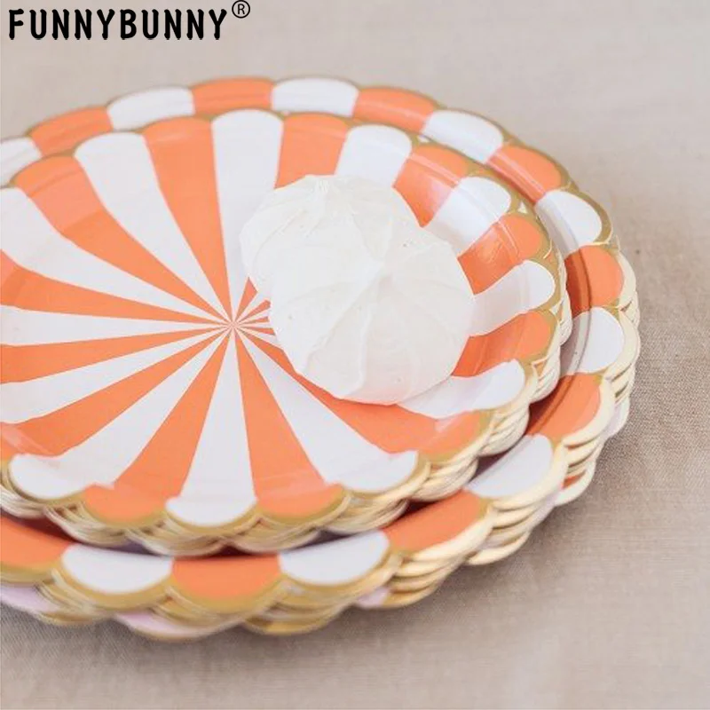 Одноразовый набор FUNNYBUNNY Party 16 обеденных тарелок и 8 бумажных салфеток для