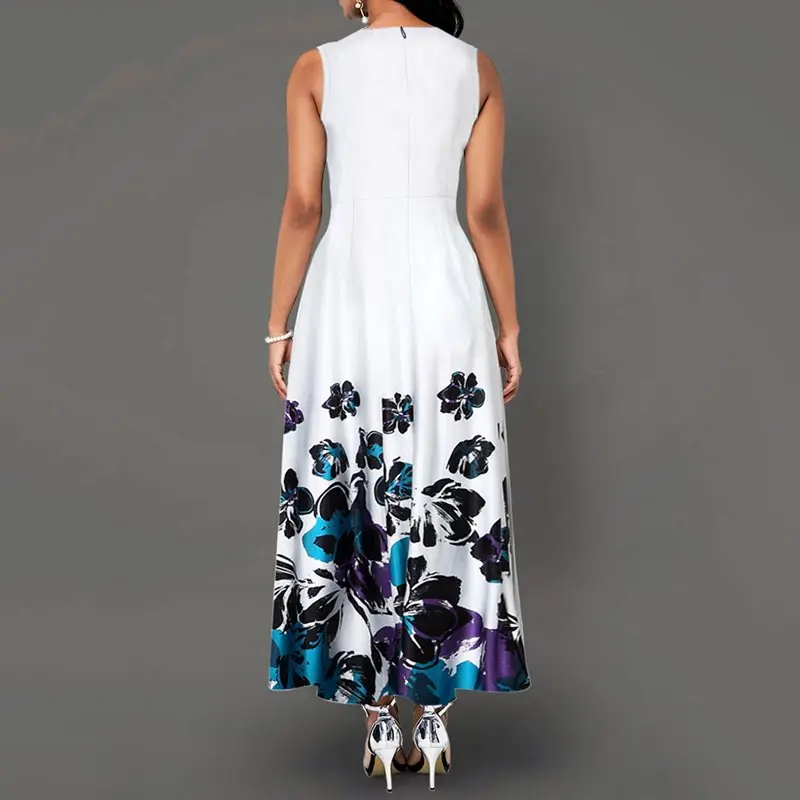 Женское платье макси без рукавов белое винтажное с цветочным принтом и карманом