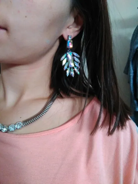 Лидер продаж года тенденция продавать модные цвета crystal AB винтажный дизайн партии девушка заявление Серьги для женщин оптом