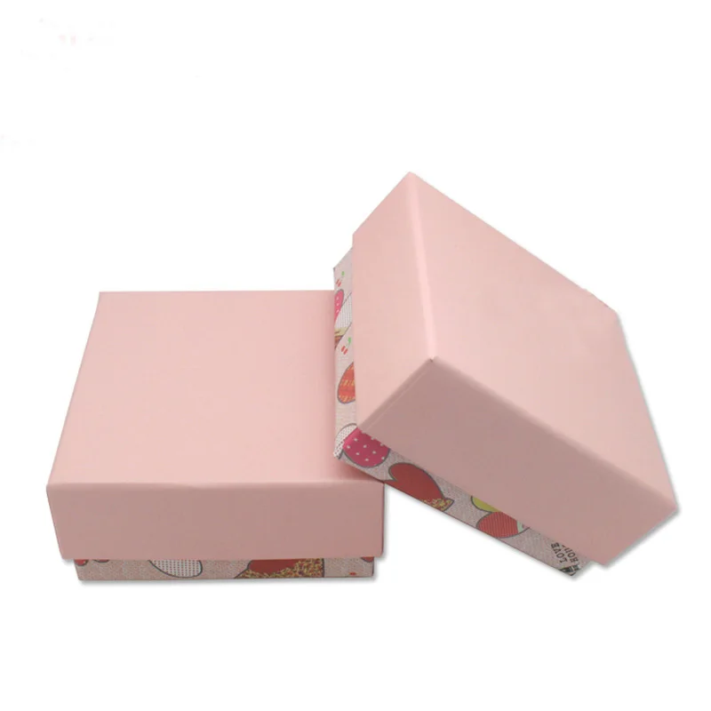 

High Quality 20 Pack/Lot 7.5x7.5x3.5cm Pink Heart Kraft Paper Craft Jewelry Rings Boxes Necklace Earring Ring Gift Display Cases