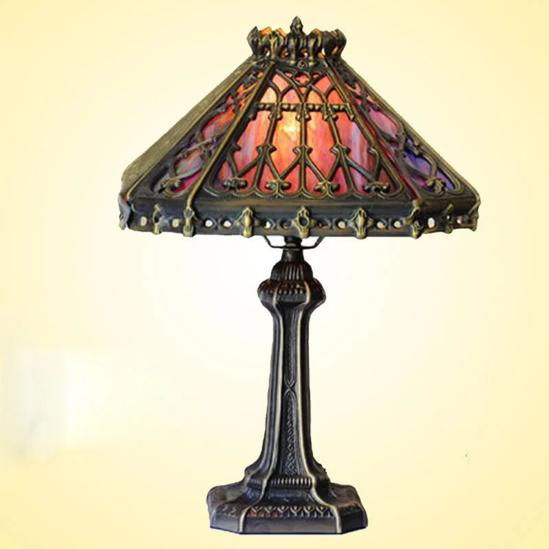 Освещение лампы Европейский ретро Тиффани простой гостиная спальня украшения из