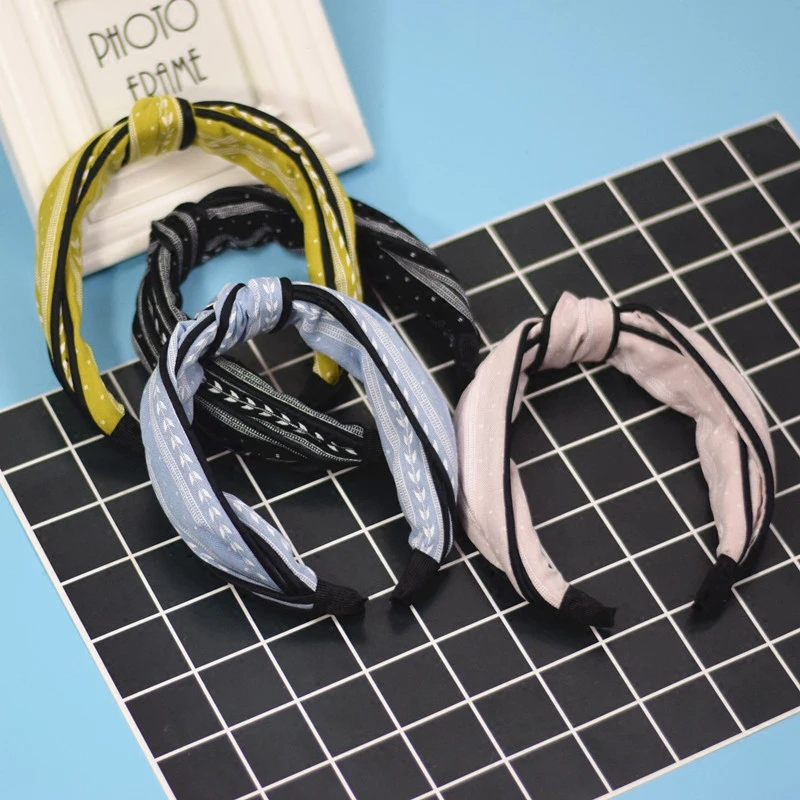 Autumn and winter hair accessories High-end simple leaf stripe middle knot headband Retro wide edge skid |