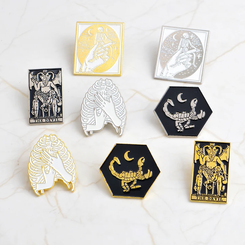 Дьявол булавки Diavolo Скорпион скелет череп Ribcage руки заколка на Хеллоуин брошь с