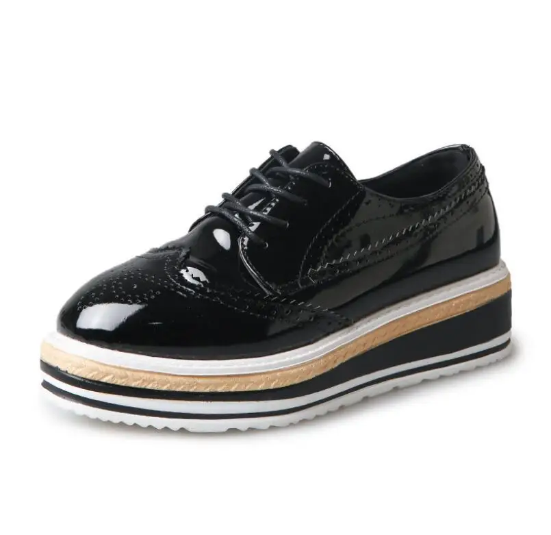 Новинка женская обувь на плоской подошве с перфорацией типа броги высокого