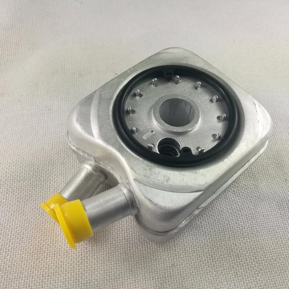 Новый масляный радиатор двигателя для VW JETTA 068117021B / 068 117 021B 021 B |