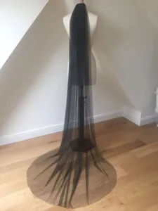 Свадебная фата длиной в виде часовни, свадебная фата с обрезанным краем, однослойная Фата невесты черного, белого цвета, цвета слоновой кости, цвета шампанского