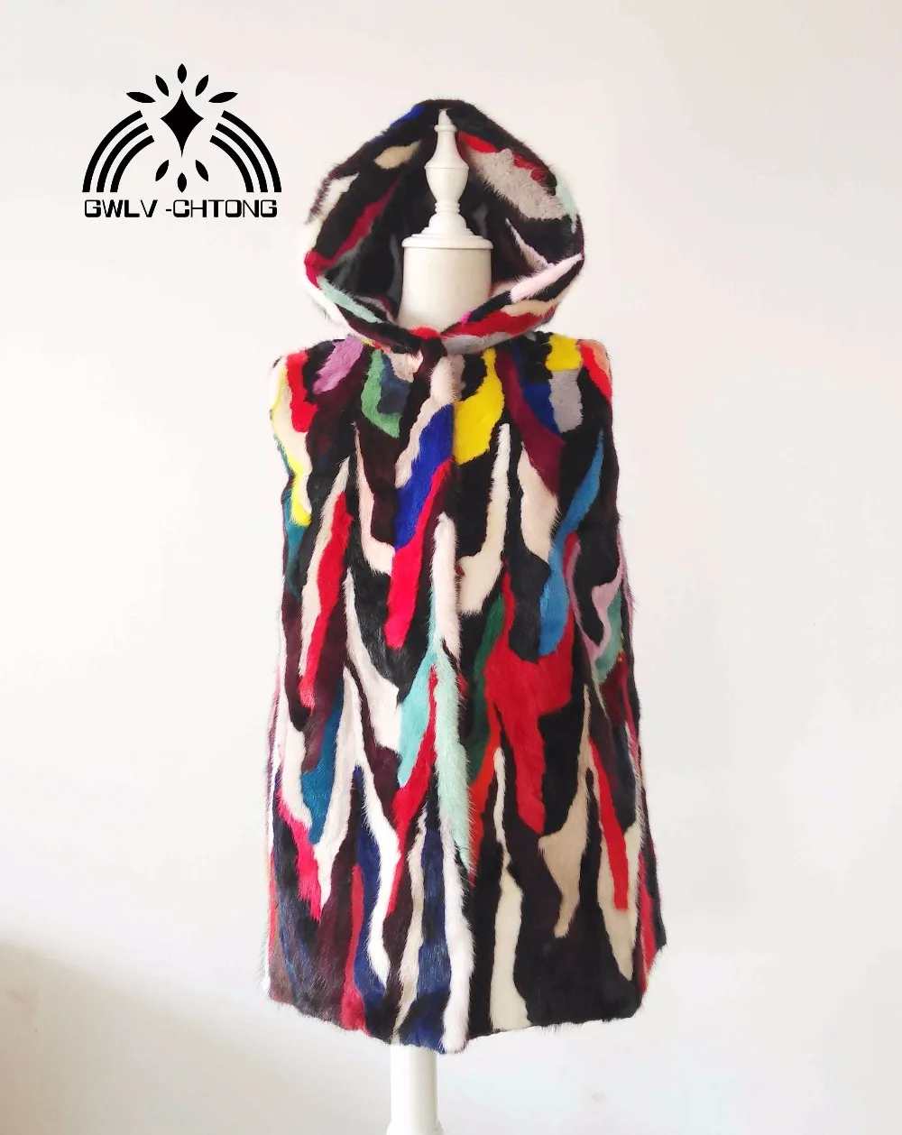 Женский жилет из натурального меха норки разноцветный с капюшоном любой размер |