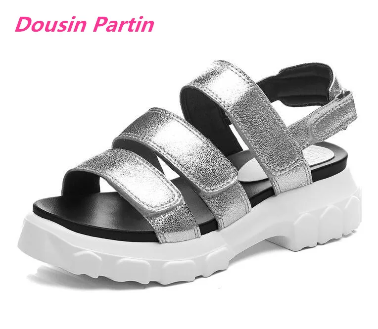 Женские босоножки Dousin Partin из овечьей/коровьей кожи на танкетке средний каблук с