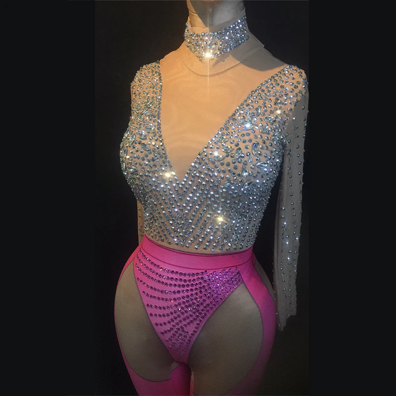 Блестящий телесный розовый комбинезон с изображением алмазов Женский