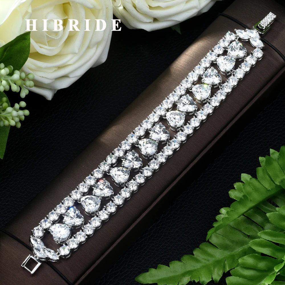 

HIBRIDE Hot Sell Top Quality Cubic Zirconia Love Heart Shape Bracelet Bangle for Women Crystal Bride Wedding Jewelry B-88