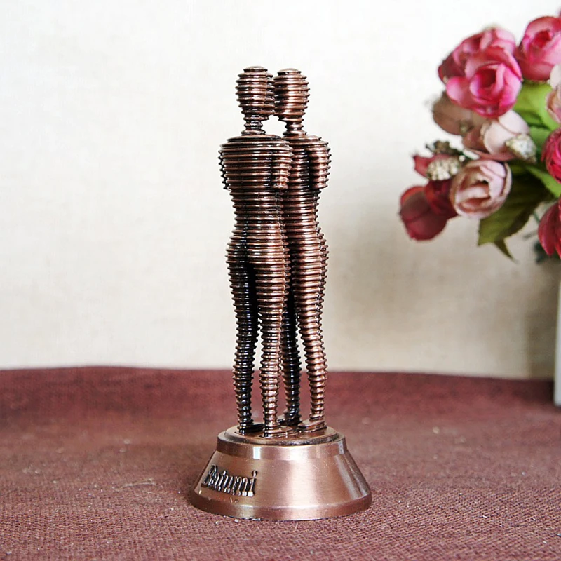 

15CM Vintage Creative Plating Metal Crafts Home Decoration Statue Double People Ornaments Memorial Holiday Gifts