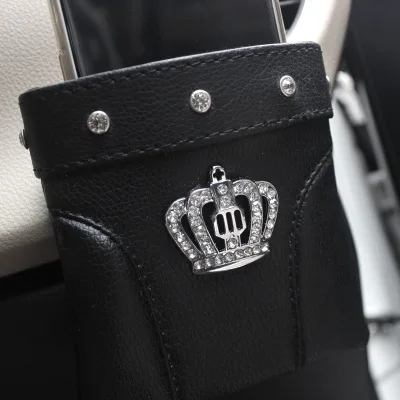 black Автомобильная коробка для хранения с заклепками в виде короны из искусственной кожи, автомобильный держатель для мобильного телефона, аксессуары для салона автомобиля - Название цвета: black