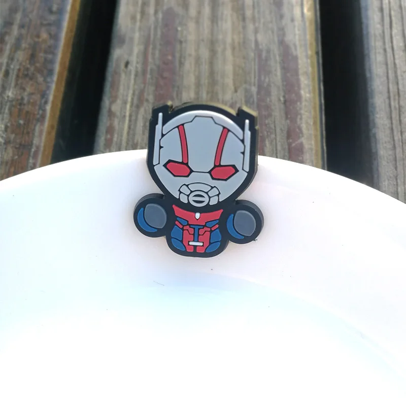 Nengdou R42 брошь Marvel Мститель эндшпиль супер герой Тор Капитан танос Росомаха Человек-паук Железный человек булавка Симпатичные значки