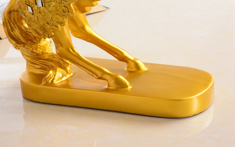 

Creative living room wine cabinet decoration horse decoration home accessories indoor office resin crafts small furnishings