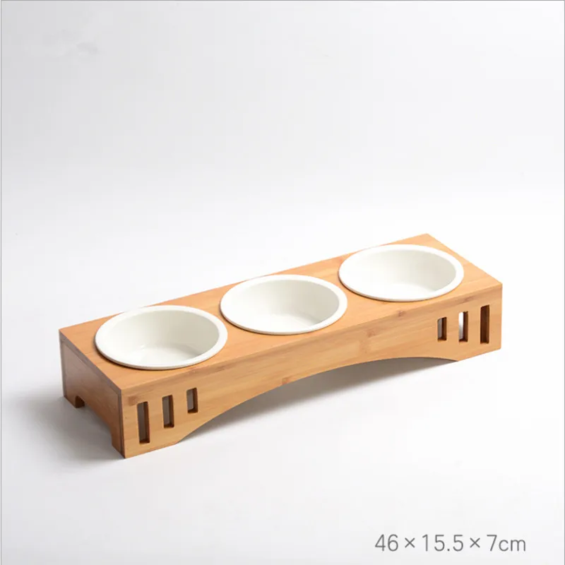 Three Кошка Собака миска-кормушка Керамика посуда 1/2/3 миски Еда миска для воды и бамбуковым корпусом противоскольжения товары для домашних животных, собаки кошки кормушки - Цвет: Three
