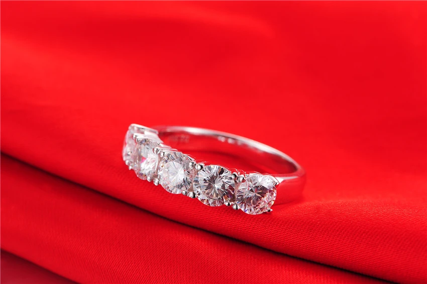 Пять камней 2.5Ct взаимодействие синтетических алмазов кольца, обручальные кольца Твердые стерлингового серебра 925 кольцо белого золота цвет ювелирных изделий