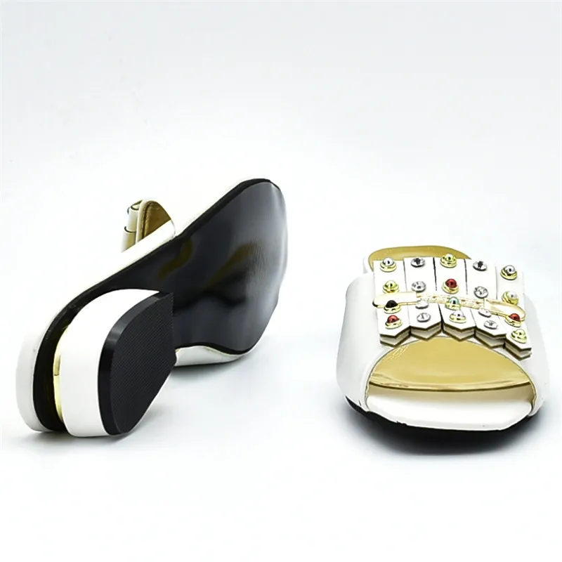 Новое поступление итальянская обувь и сумка в комплекте с сумочкой украшенные