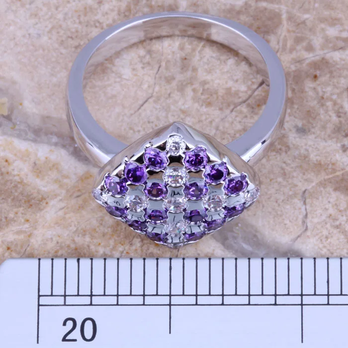 Изящное кольцо с фиолетовым кубическим цирконием белое CZ посеребренное Размер