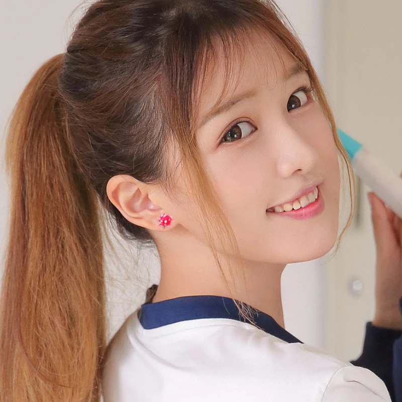 Европейские Винтажные серьги гвоздики в виде маленького спицкого шара