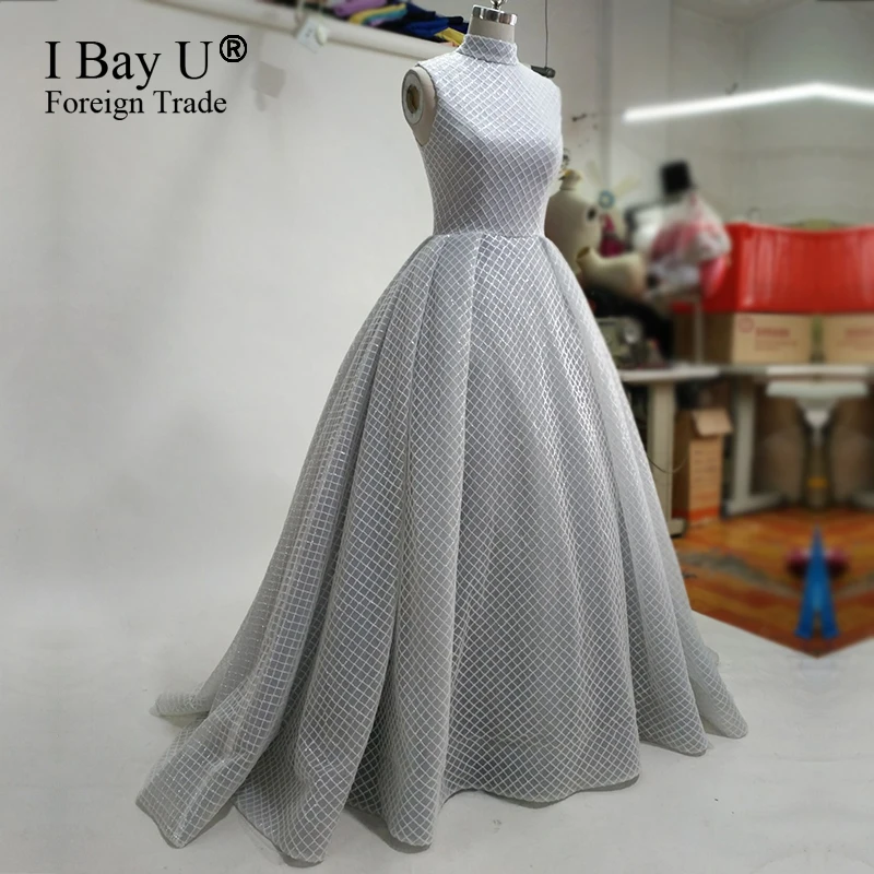 Женское длинное вечернее платье роскошное цвета слоновой кости с кружевом и