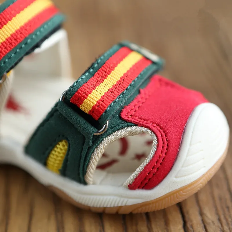 Сандалии со светодиодной подсветкой для мальчиков и девочек мягкая Брендовая