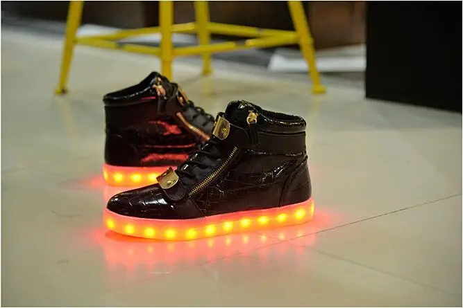 LED Seven Colors USB Charging Fluorescent Shoes Couple Korean high - top Leisure Sports Luminous | Обувь