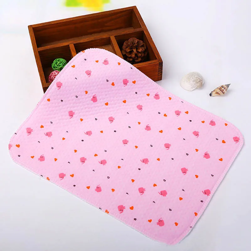 Pink 25*35 см детский Пеленальный матрас подгузники для новорождённых Детские хлопковые водонепроницаемые матрас подгузник в коляску детский коврик для смены подгузника - Цвет: Pink