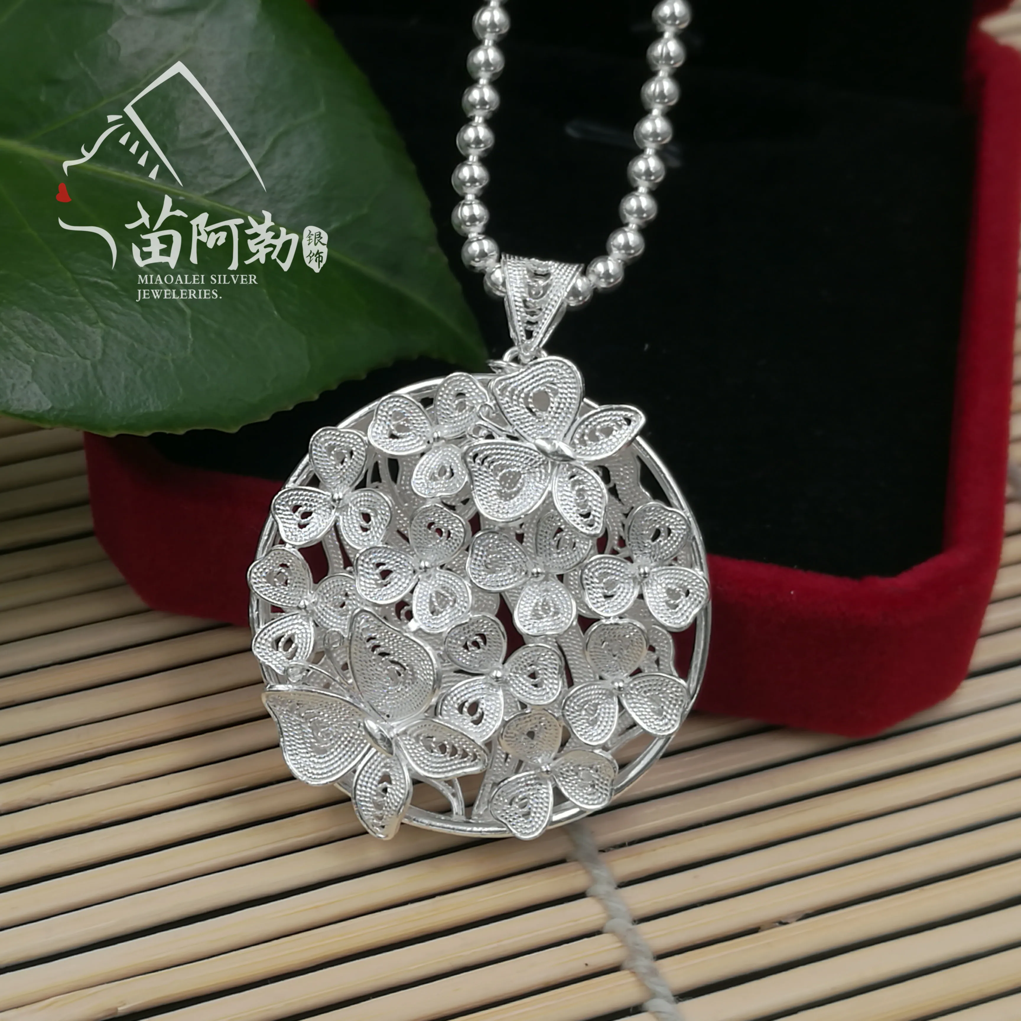 Серебряная подвеска-бабочка цветок с ручным рисунком Летающая бабочка