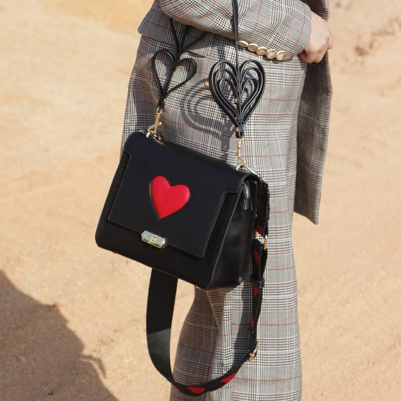 Новинка весны 2019 женская сумка на плечо в форме сердца с широким ремнем маленькая