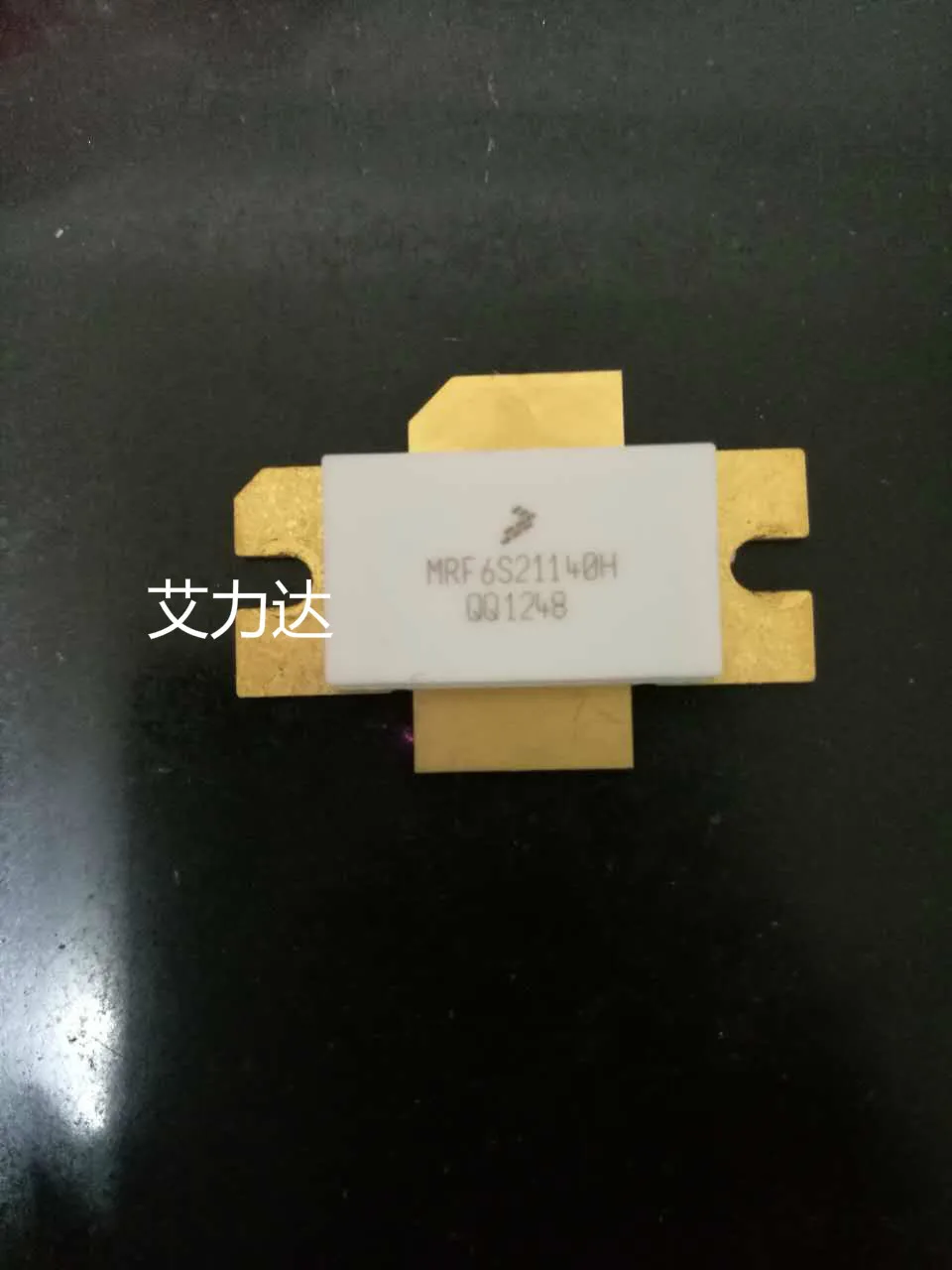 

FreeShipping MRF6S21140HR3 2.1GHZ Specializing in high frequency devices