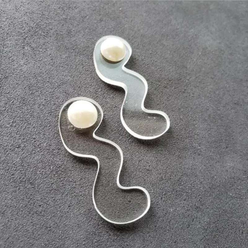 Женские акриловые серьги-гвоздики с жемчугом | Украшения и аксессуары