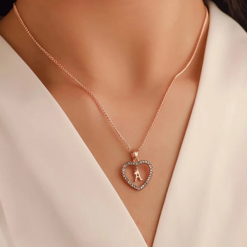 Очаровательное ожерелье из розового золота с подвеской в виде сердца подвеска