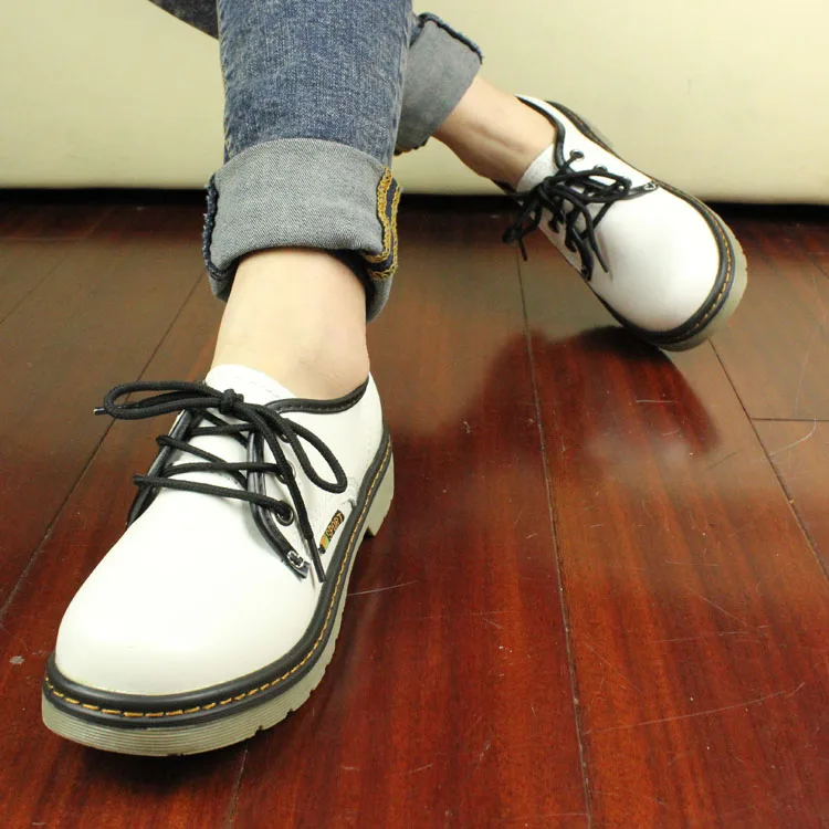 Новый 2020 Женские туфли-лодочки повседневные полуботинки Martin со шнуровкой туфли