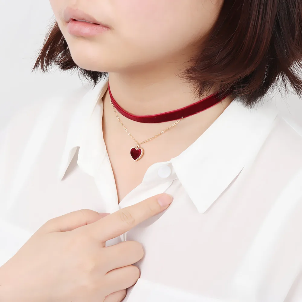 Женское Ожерелье с кулоном в виде сердца бархатное колье чокер воротником
