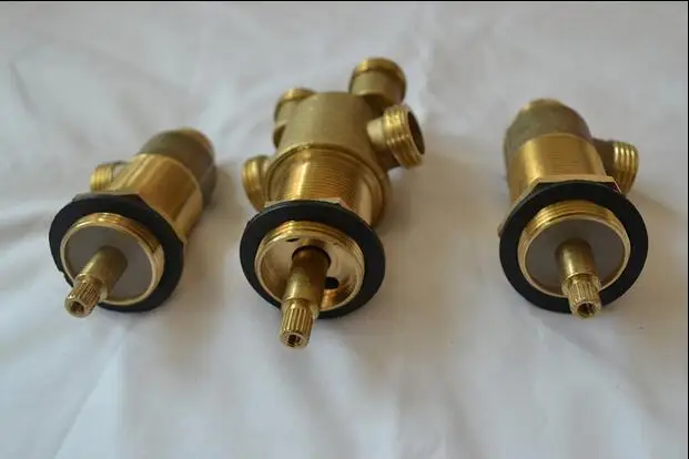 Ванная комната водоотделитель краны для ванной кран холодной и горячей общий