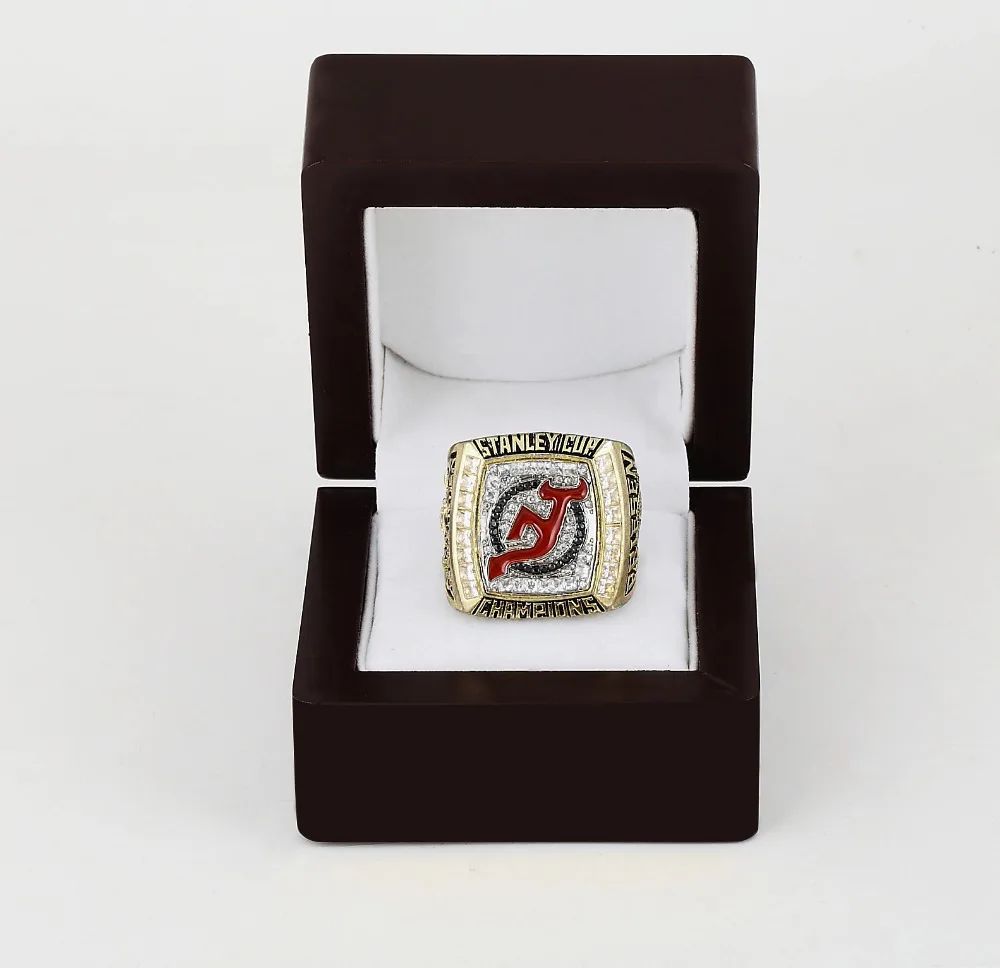 Чемпионский перстень победителя кубка Стенли 2003 НХЛ Нью-Джерси Девилз. Размер